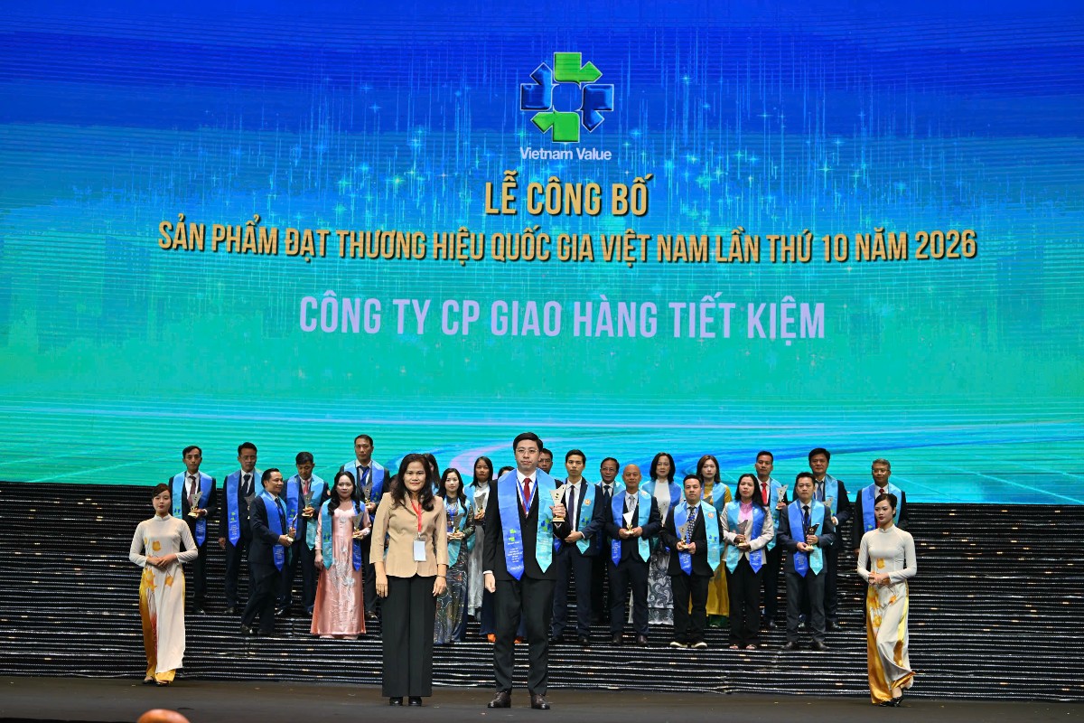 Các doanh nghiệp đạt thương hiệu quốc gia Việt Nam được vinh danh - Ảnh: Bộ Công Thương.