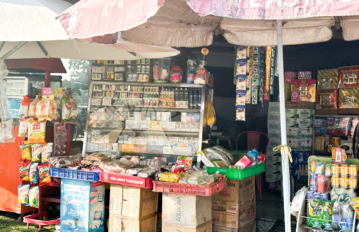 Việc bãi bỏ các giấy phép phân phối, bán buôn và bán lẻ thuốc lá đánh dấu bước chuyển quan trọng trong tư duy quản lý nhà nước. Ảnh minh hoạ.