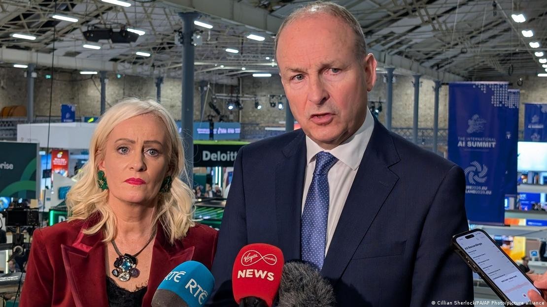 Thủ tướng Ireland Micheál Martin và Bộ trưởng Nhà nước phụ trách Trí tuệ nhân tạo Niamh Smyth cũng tham dự hội nghị. Ảnh: Cillian Sherlock/PA/AP Photo/picture alliance.