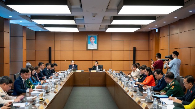 National Assembly Chairman: Transition from pre-inspection to post-inspection must create breakthroughs for digital economy development