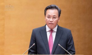 Tổng Kiểm toán nhà nước Nguyễn Hữu Nghĩa trình bày Báo cáo kiểm toán quyết toán ngân sách nhà nước năm 2025. Ảnh: quochoi.vn