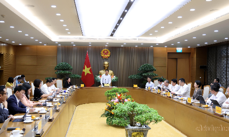Phó Thủ tướng Nguyễn Văn Thắng chủ trì cuộc họp về điều hành chính sách tiền tệ (Ảnh: Đức Tuân).