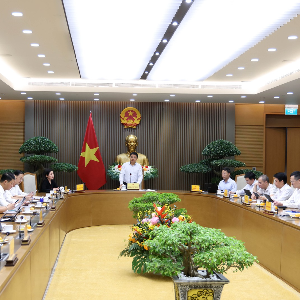 Phó Thủ tướng Nguyễn Văn Thắng chủ trì cuộc họp về điều hành chính sách tiền tệ (Ảnh: Đức Tuân).