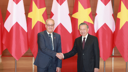 Top Vietnamese, Swiss leaders hold talks in Hanoi