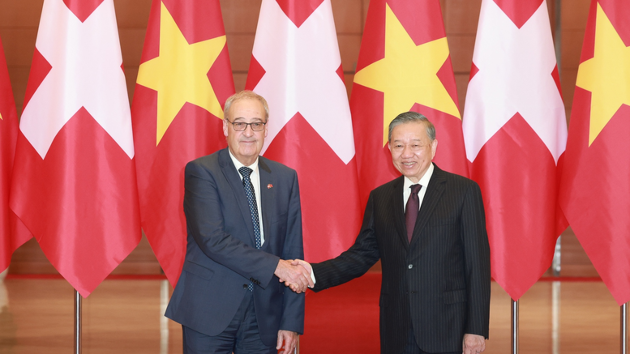 Top Vietnamese, Swiss leaders hold talks in Hanoi