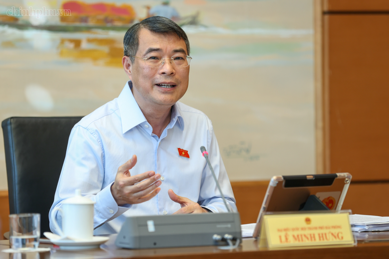 Thủ tướng Chính phủ Lê Minh Hưng tham gia thảo luận tại tổ về tình hình thực hiện kế hoạch phát triển kinh tế - xã hội, ngân sách nhà nước, đầu tư công năm 2026 và dự kiến kế hoạch năm 2027. Ảnh: chinhphu.vn/Nhật Bắc