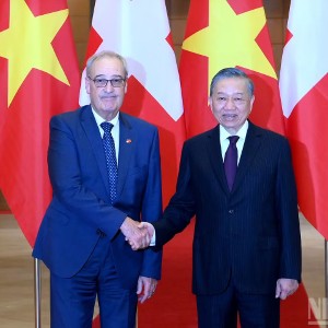 Tổng Bí thư, Chủ tịch nước Tô Lâm và Tổng thống Liên bang Thụy Sĩ Guy Parmelin. Ảnh: Nhân Dân