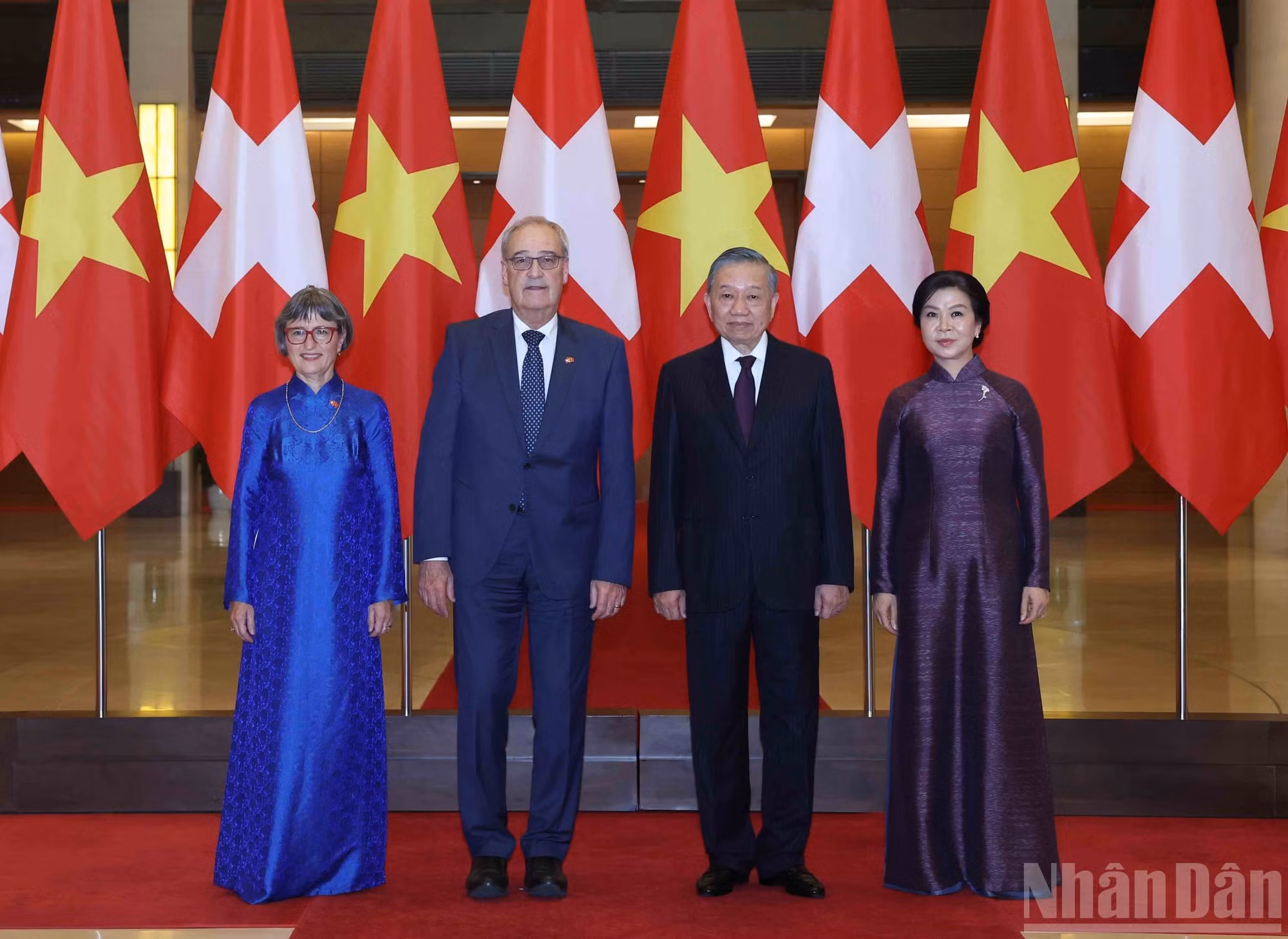 Tổng Bí thư, Chủ tịch nước Tô Lâm và Tổng thống Liên bang Thụy Sĩ Guy Parmelin. Ảnh: Nhân Dân