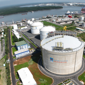 Kho LNG Thị Vải của PV GAS. Ảnh: Quang Lưu.