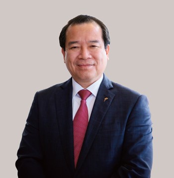 Dr. Ha Van Sieu, Deputy Director of the Vietnam National Authority of Tourism.