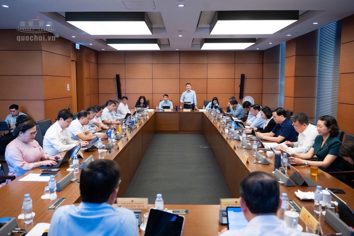 Toàn cảnh thảo luận tại tổ 9. Ảnh: Cổng thông tin điện tử Quốc hội.