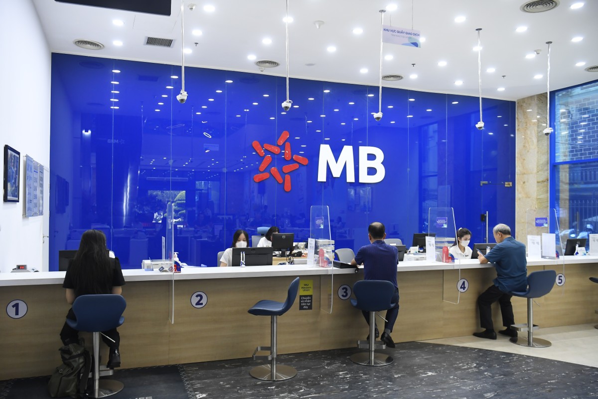 Việc giảm lãi suất cho vay tiếp tục khẳng định trách nhiệm và cam kết đồng hành của MB đối với nền kinh tế, góp phần nâng cao khả năng tiếp cận vốn, thúc đẩy tăng trưởng tín dụng an toàn, hiệu quả, hỗ trợ doanh nghiệp mở rộng sản xuất kinh doanh.