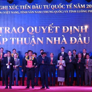 UBND tỉnh Điện Biên đã trao 20 quyết định chấp thuận Nhà đầu tư với tổng vốn gần 7.500 tỷ đồng. Ảnh: Tỉnh Điện Biên.