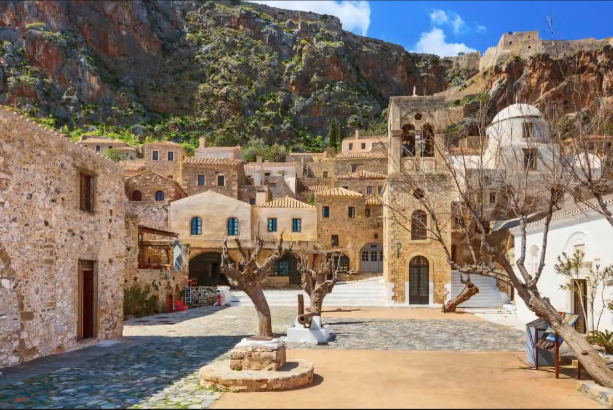 Kiến trúc Hy Lạp Byzantine tại Monemvasia. Ảnh: Kisa_Markiza/Getty Images/iStockphoto.