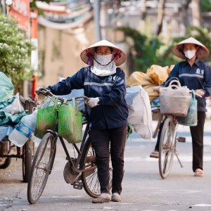Qua nhiều thập kỷ, hoạt động thu gom, mua bán phế liệu ấy cũng góp phần hình thành mạng lưới thu hồi tài nguyên mà nền kinh tế tuần hoàn ngày nay vẫn đang cần đến.