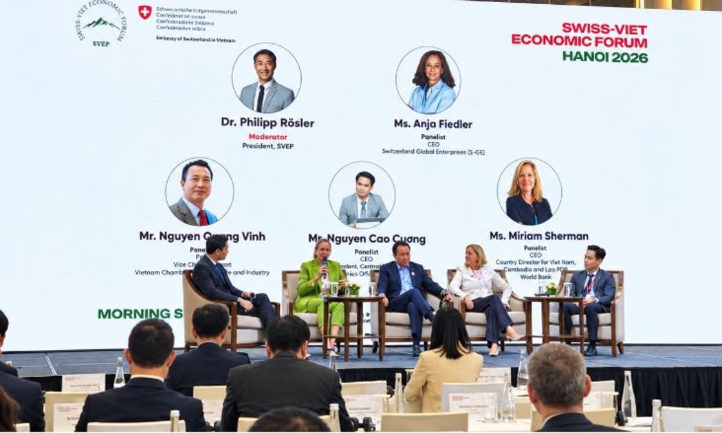 Các diễn giả thảo luận tại Diễn đàn Kinh tế Thụy Sĩ - Việt Nam (SVEF) 2026. Ảnh: ĐH.