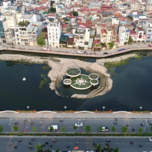 Hồ Sen, một trong tám hồ điều hoà khu vực đô thị lõi Đông Hải Phòng, có hàm lượng amoni vượt quy chuẩn nhiều lần. Ảnh: NK