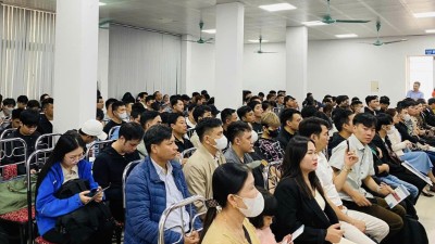 Vietnam to track overseas workers via ID codes from 2027
