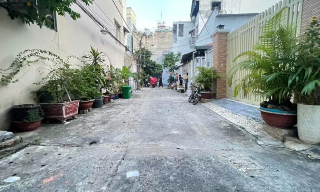 Người dân hiến đất mở tuyến hẻm trên đường Nguyễn Thị Thập, phường Tân Mỹ TP. Hồ Chí Minh - Ảnh minh họa: Ánh Hoa.