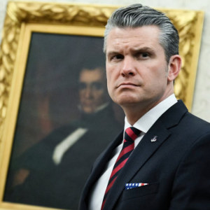 Bộ trưởng Bộ Quốc phòng Mỹ Pete Hegseth - Ảnh: New York Times.