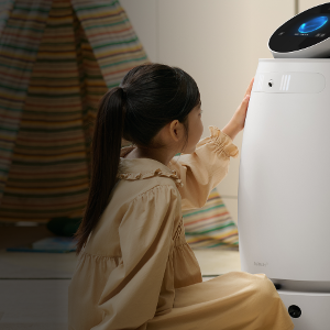 Robot chăm sóc sức khỏe Namooex của SK Intelix. Ảnh: Namuhx