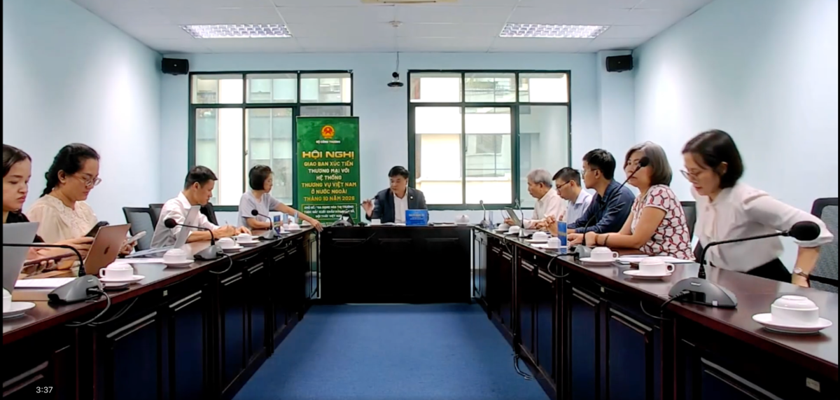 Hội nghị giao ban xúc tiến thương mại tháng 10/2026. Ảnh: Song Hà.