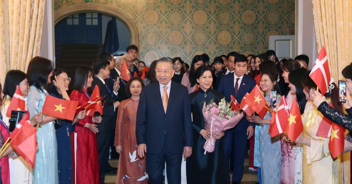 Kiều bào tiếp tục phát huy vai trò cầu nối hữu nghị , đóng góp thiết thực vào sự phát triển đất nước