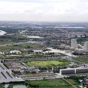Khu đất đấu giá nằm tại Khu đô thị mới Bắc sông Cấm tiếp giáp 2 tuyến đường lộ giới 45m và 90m. Ảnh: ĐH.