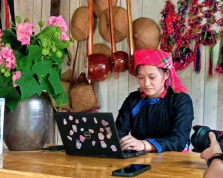 Vàng Thị Mơi là cô gái dân tộc Tày ở Bản Liền, một xã vùng sâu, vùng xa của tỉnh Lào Cai. Ảnh: NVCC