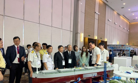 Nhiều doanh nghiệp, khách mời tham gia triển lãm OGAV 2026 và VIMOX 2026 tại TP. Hồ Chí Minh. Ảnh: Minh Hà.