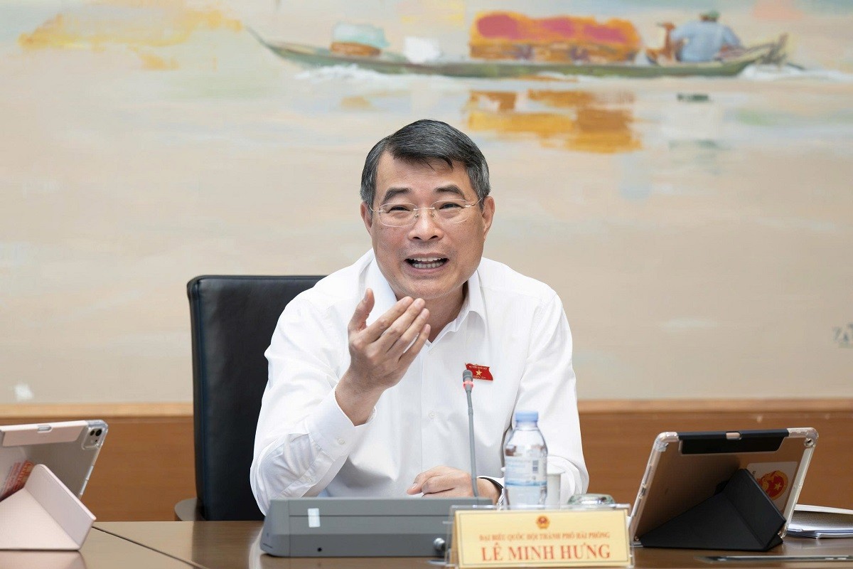 Thủ tướng Lê Minh Hưng nhấn mạnh quá trình sửa Luật Điện lực cần xem xét cơ chế chia sẻ rủi ro hợp lý để vừa tạo sức hút với các nhà đầu tư lớn, vừa bảo toàn lợi ích quốc gia. Ảnh: Tiến Tuấn/quochoi.vn.