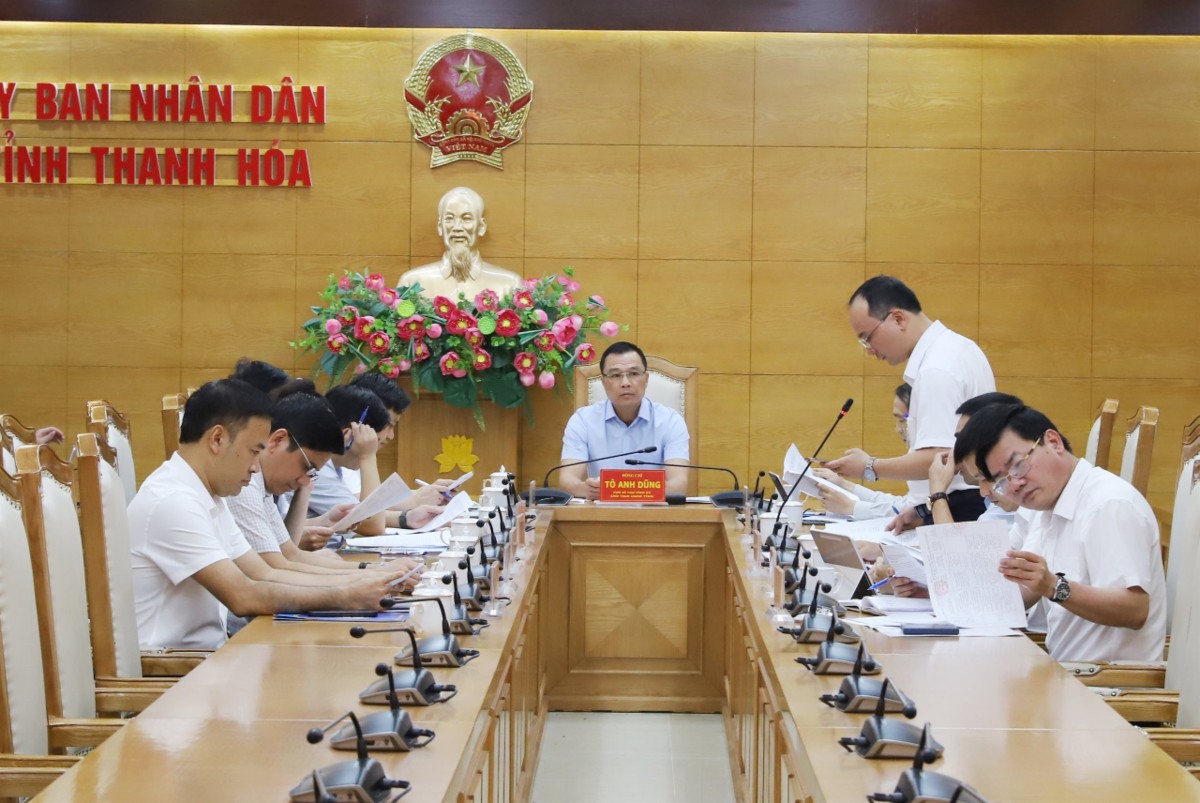 Hội nghị rà soát tình hình phân phối hàng hóa Thanh Hóa, giải pháp mở rộng thị trường trong nước, quốc tế và chuẩn bị nguồn hàng phục vụ Tết Nguyên đán 2027. Ảnh: Xuân Nghĩa.