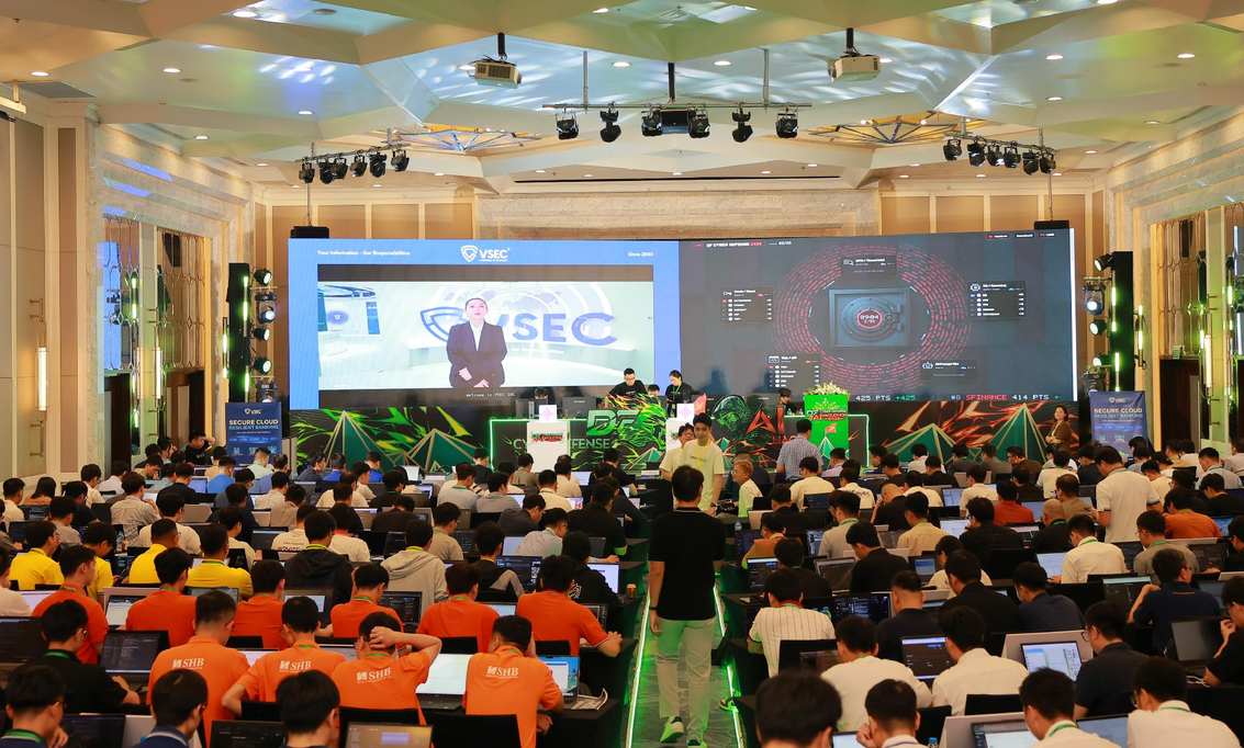 VSEC đồng hành cùng Đấu trường DF Cyber Defense tại Smart Banking 2026, thúc đẩy năng lực phòng thủ thực chiến và Cyber Resilience cho ngành tài chính – ngân hàng.
