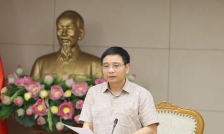 Phó Thủ tướng yêu cầu Trung tâm Tài chính quốc tế phấn đấu có giao dịch thực tế trong tháng tới