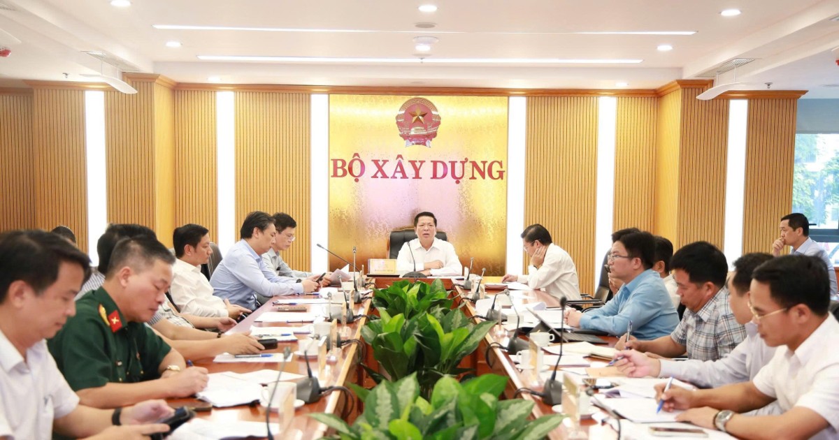 Bộ trưởng Trần Hồng Minh "thúc" giải ngân vốn các dự án giao thông trọng điểm