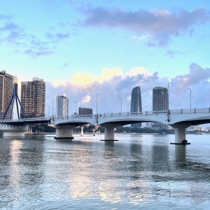Sông Hàn nằm giữa lòng thành phố-một trong những điểm nhấn của Quy hoạch TP. Đà Nẵng đến năm 2050, tầm nhìn đến năm 2075 - Ảnh Ngô Anh Văn