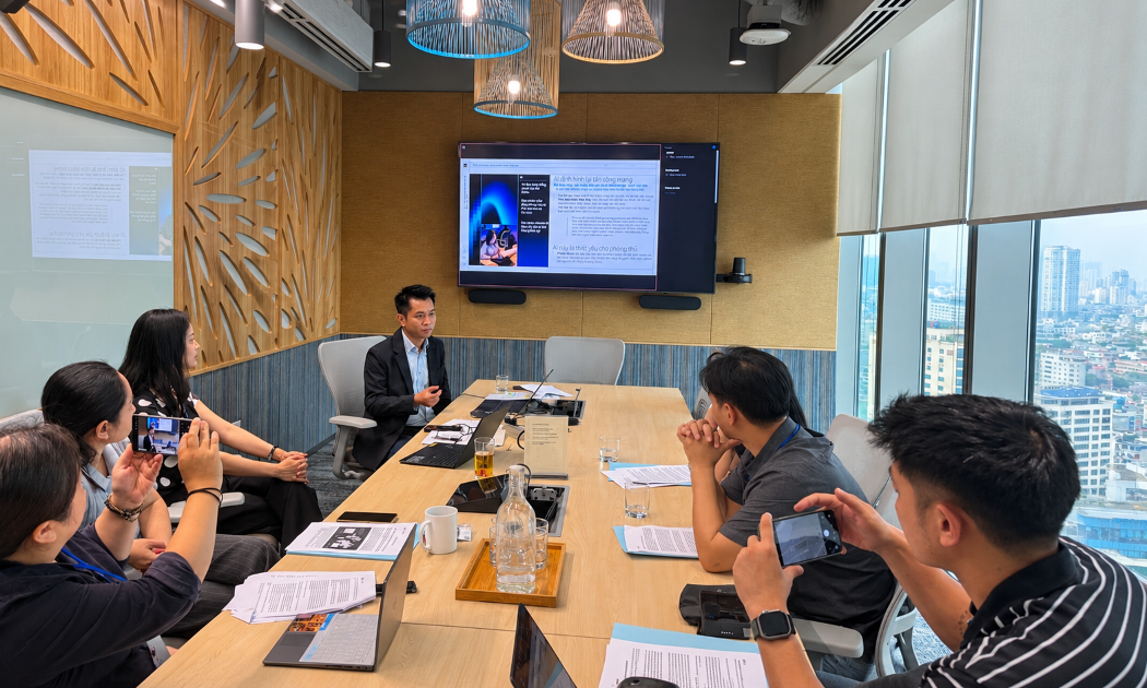 Microsoft Việt Nam công bố những phát hiện chính từ Báo cáo Phòng thủ Kỹ thuật số 2026. Ảnh: PV VnEconomy.