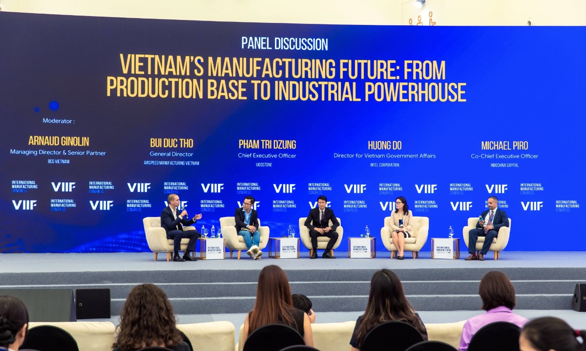 Phiên thảo luận tại Hội nghị Sản xuất Công nghiệp Quốc tế do VEC & dmg events đồng tổ chức. (Ảnh: BTC).