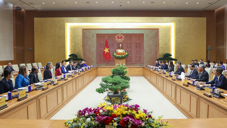 Thủ tướng Chính phủ Lê Minh Hưng tiếp bà Pauline Tamesis, Điều phối viên Thường trú và Trưởng đại diện các tổ chức Liên Hợp Quốc tại Việt Nam - Ảnh: chinhphu.vn/Nhật Bắc