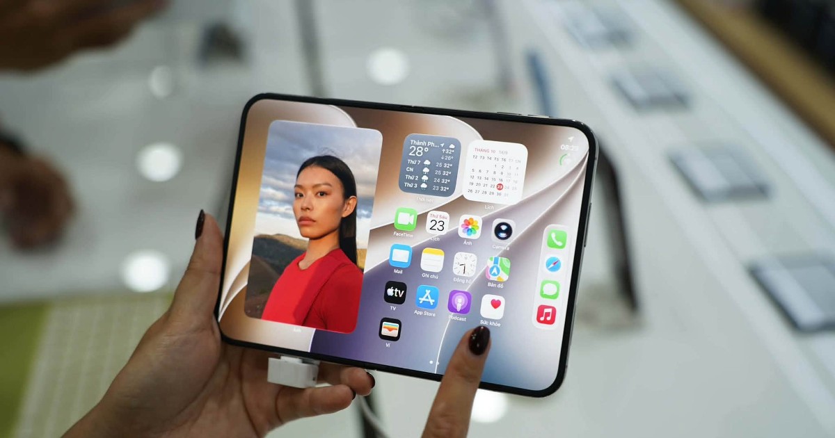 Hàng nghìn chiếc iPhone Duo được bán tại Việt Nam trong sáng nay