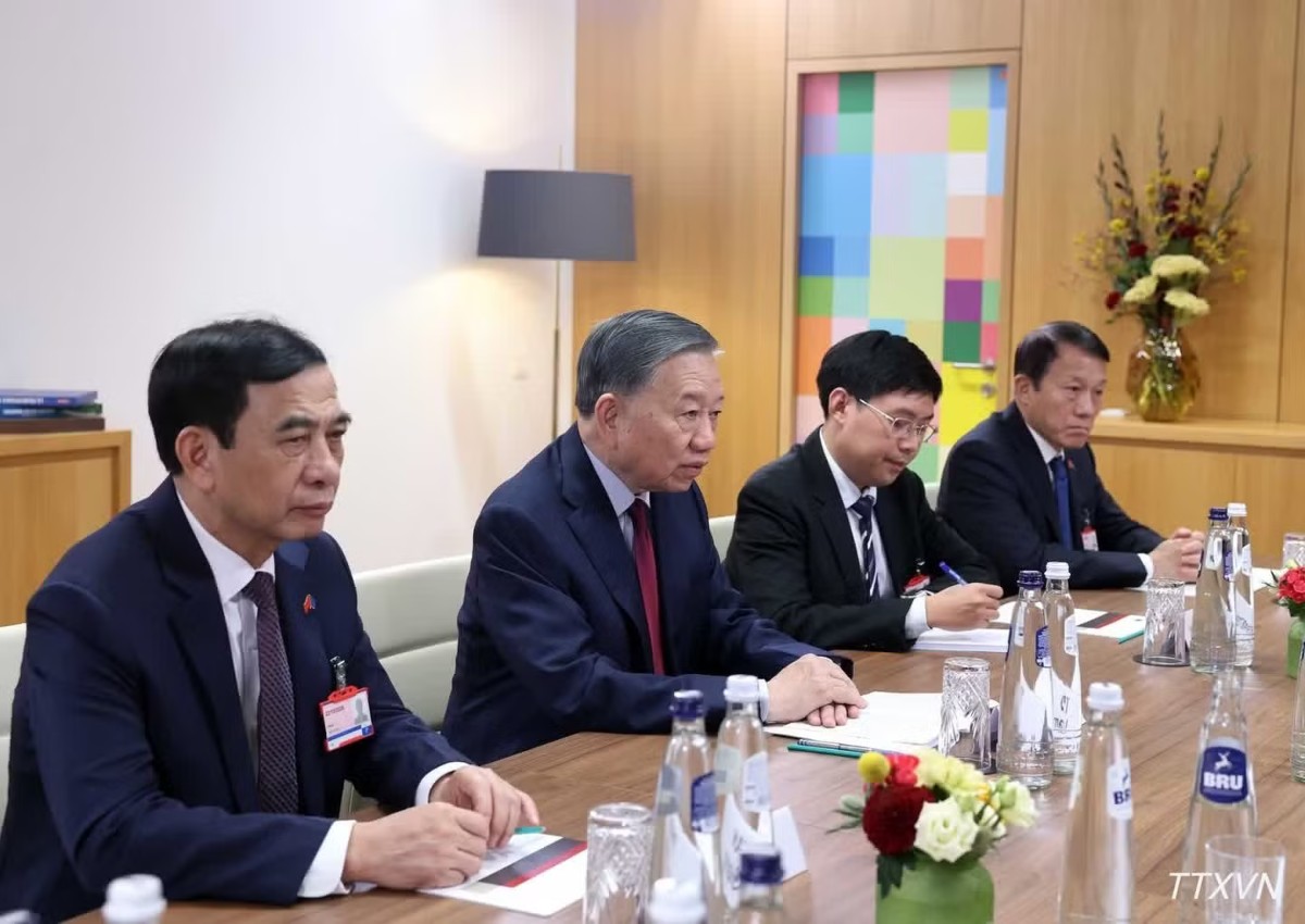 Tổng Bí thư, Chủ tịch nước Tô Lâm phát biểu tại cuộc gặp hẹp Chủ tịch Hội đồng châu Âu António Costa trước hội đàm. Ảnh: TTXVN