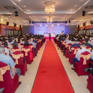 Thống đốc Ngân hàng Nhà nước Phạm Đức Ấn nhấn mạnh yêu cầu kiểm soát rủi ro bất động sản, giảm lãi suất cho các lĩnh vực ưu tiên và siết chặt kỷ luật thị trường tiền tệ. (Ảnh: SBV).