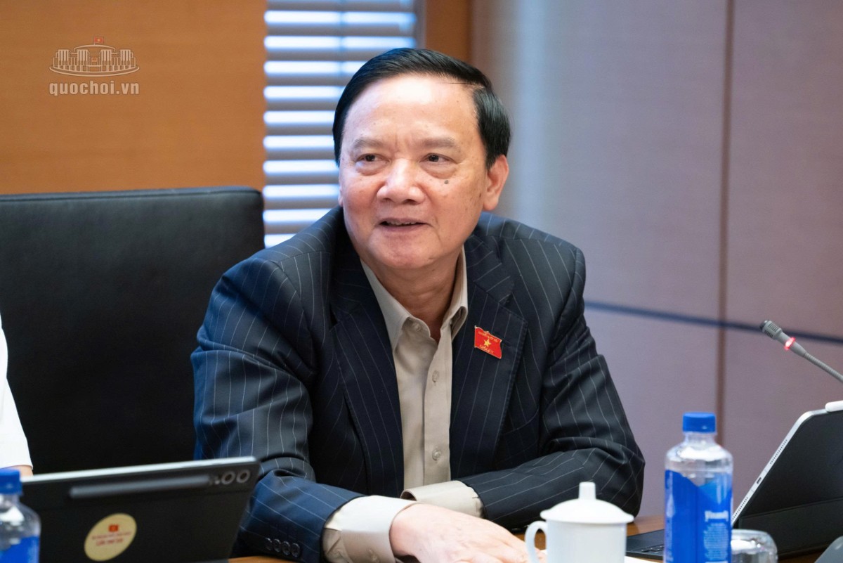 Phó Chủ tịch Quốc hội Nguyễn Khắc Định phát biểu tại Phiên thảo luận Tổ 11. Ảnh: Quochoi.vn