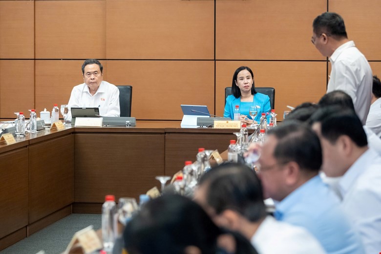 Quang cảnh phiên thảo luận tại Tổ 2. Ảnh: Quochoi.vn