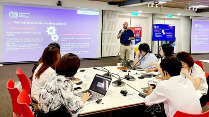 Vietnam waives work permits for 18 foreign worker groups