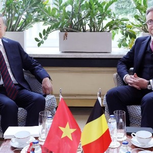 Tổng Bí thư, Chủ tịch nước Tô Lâm gặp hẹp Thủ tướng Bỉ Bart De Wever. Ảnh: TTXVN