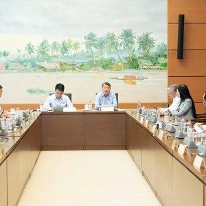 Quang cảnh thảo luận tại tổ 3. Ảnh: Quốc hội Media.