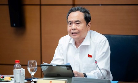 Chủ tịch Quốc hội Trần Thanh Mẫn nhấn mạnh quan điểm không đánh đổi môi trường lấy tăng trưởng đơn thuần. Ảnh:quochoi.vn