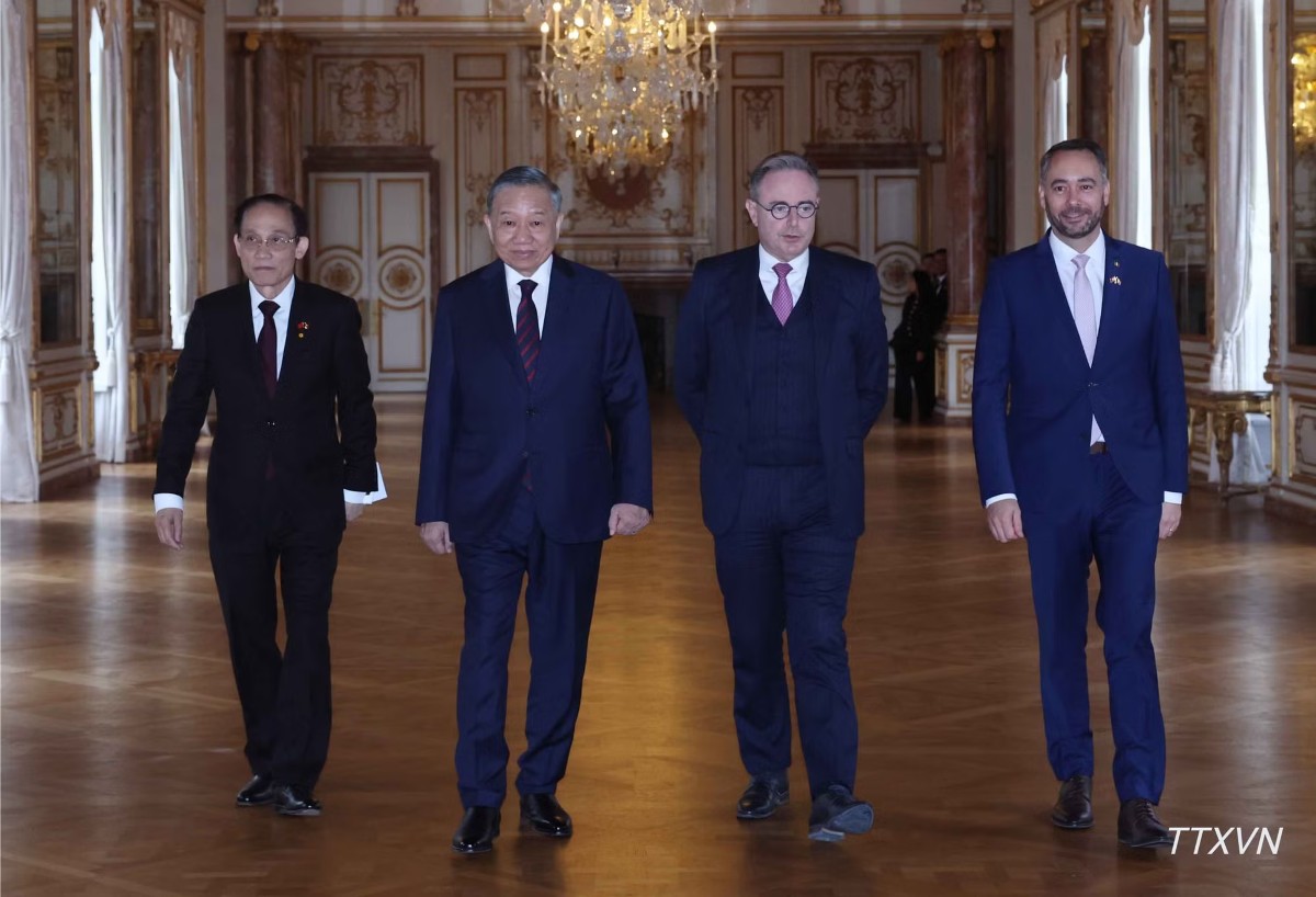 Tổng Bí thư, Chủ tịch nước Tô Lâm và Thủ tướng Bỉ Bart De Wever﻿ cùng Bộ trưởng Ngoại giao Lê Hoài Trung và Bộ trưởng Ngoại giao Bỉ Maxime Prévot.(Ảnh: TTXVN