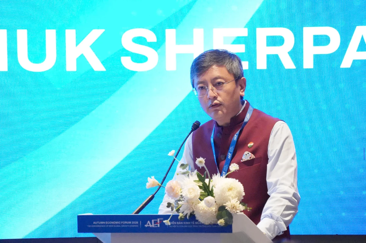 Đại sứ Ấn Độ tại Việt Nam Tshering Wangchuk Sherpa, phát biểu tại diễn đàn. Ảnh: Thạc Hiếu